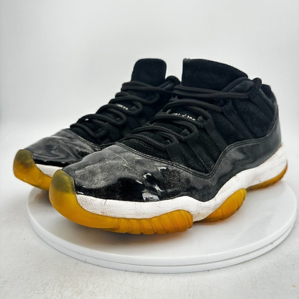 Nike Air Jordan Retro 11 XI Low Men Sz 9.5 528895-010 Black White Graphite Shoes